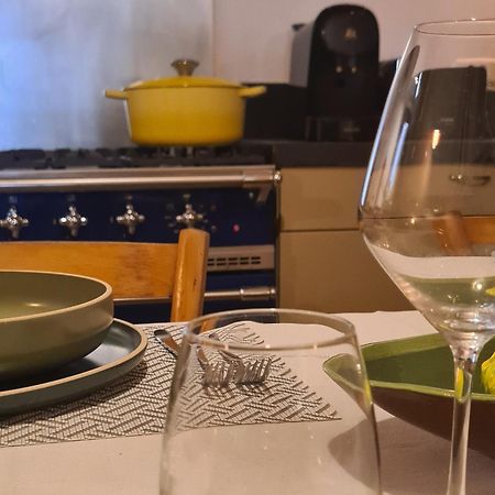 Cocon Du Papillon A Lourmarin Apartment Ngoại thất bức ảnh