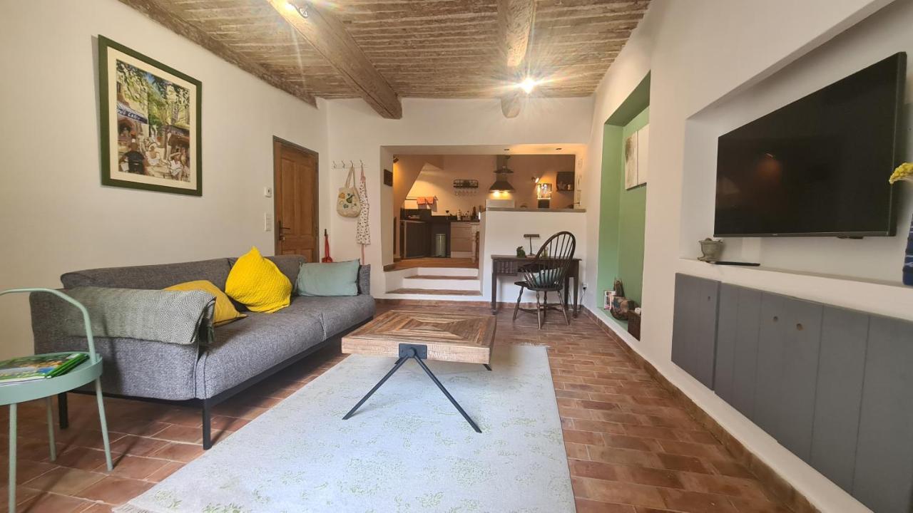 Cocon Du Papillon A Lourmarin Apartment Ngoại thất bức ảnh