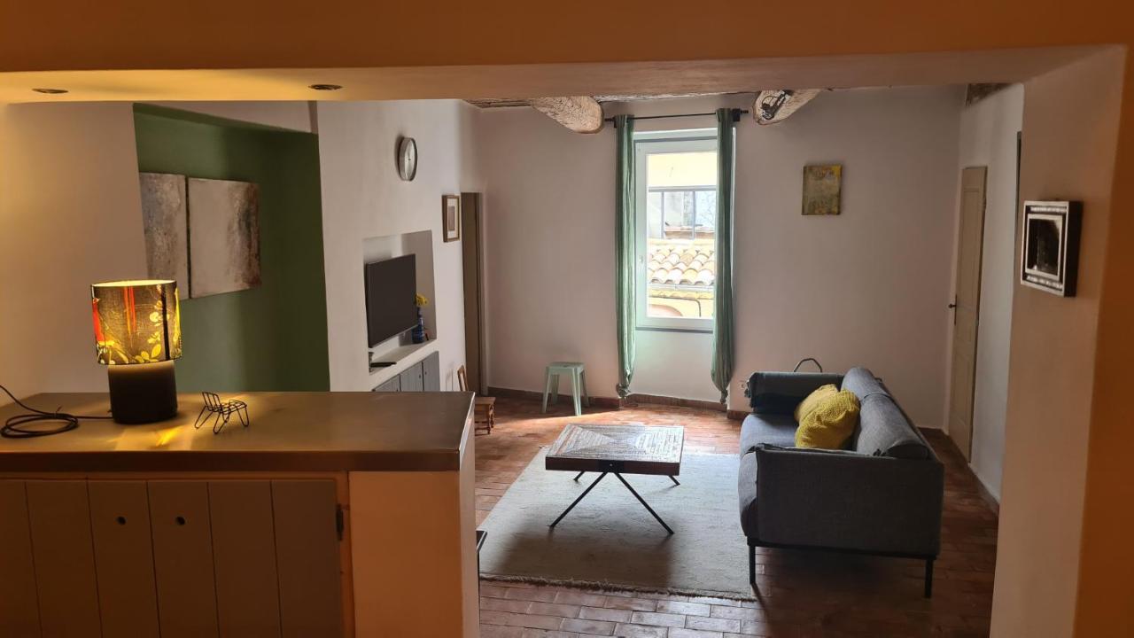 Cocon Du Papillon A Lourmarin Apartment Ngoại thất bức ảnh